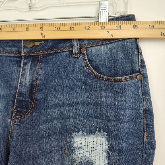 C Est. 1946 Denim Jeans Women's 6 Blue Distressed Embroidered Skinny Mid-Rise - Picture 3 of 7